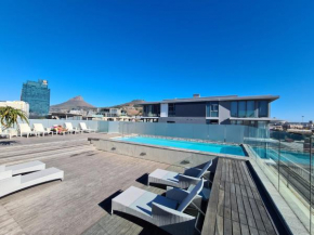 LOCATION! Adjacent Waterfront, City, Table Mountain-320